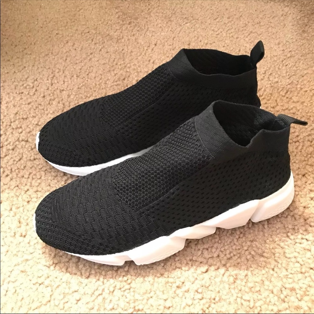 Mesh shoes